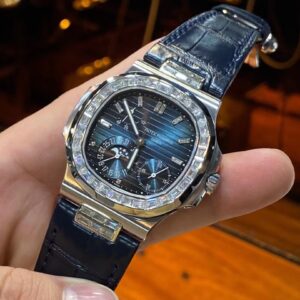 ĐỒNG HỒ PATEK PHILIPPE NAUTILUS 5724G REPLICA 11 VIỀN ĐÁ SWAROVSKI GR 40MM (8)