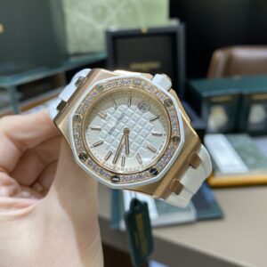 ĐỒNG HỒ AUDEMARS PIGUET ROYAL OAK OFSHORE 675040SK FAKE MÀU VÀNG 37MM