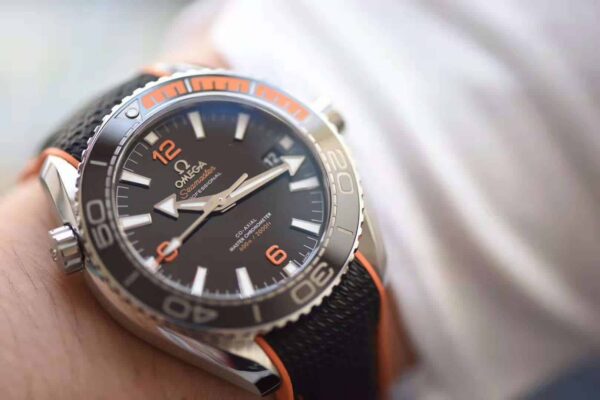 ĐỒNG HỒ NAM OMEGA SEAMASTER FAKE CAO CẤP NHÀ MÁY VS DÂY CAO SU 43MM