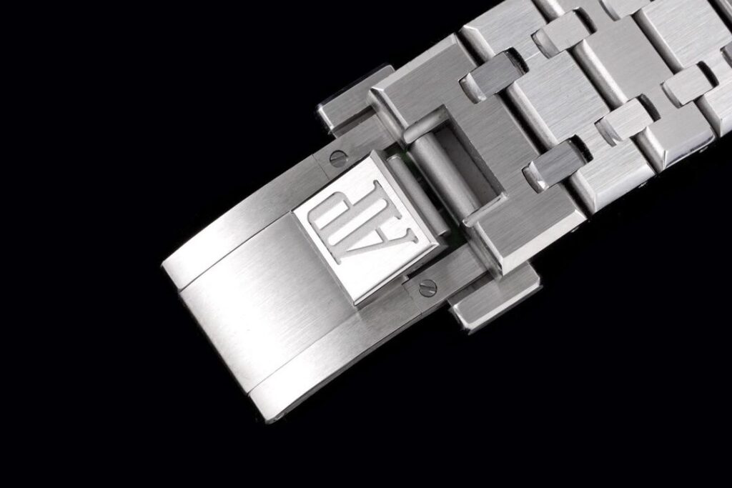 ĐỒNG HỒ AUDEMARS PIGUET ROYAL OAK 15500ST REPLCIA NHÀ MÁY ZF MẶT NÂU 41MM