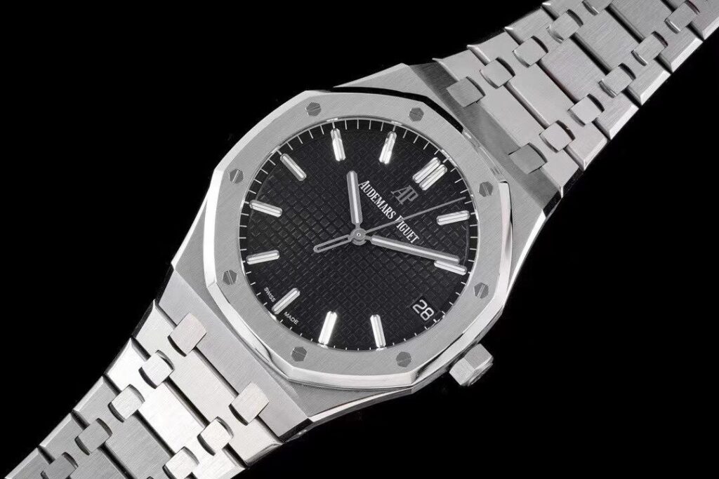 ĐỒNG HỒ AUDEMARS PIGUET ROYAL OAK 15500ST REP CAO CẤP NHÀ MÁY ZF MẶT ĐEN 41MM