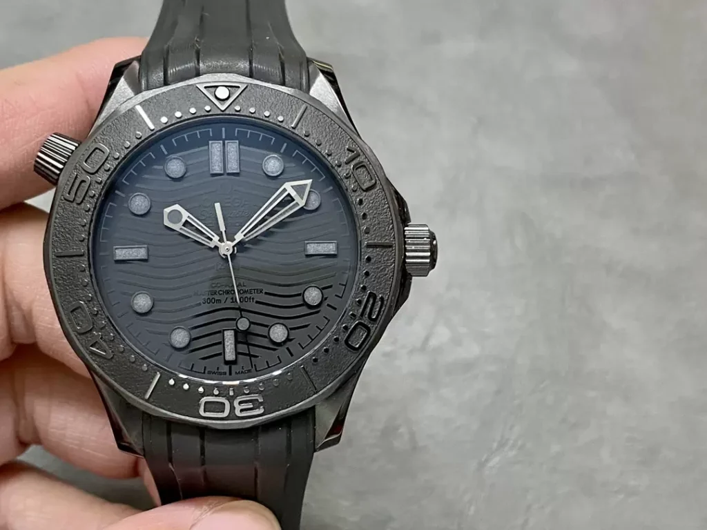ĐỒNG HỒ NAM OMEGA SEAMASTER REPLICA 11 NHÀ MÁY VS FACTORY DÂY CAO SU 43MM