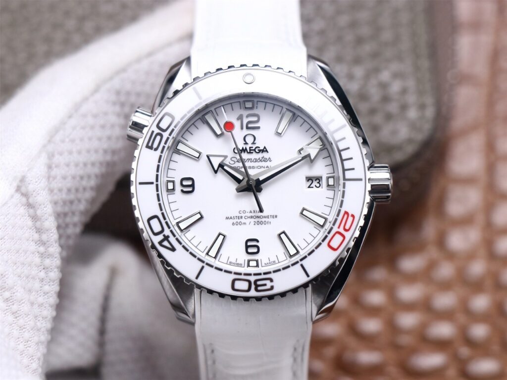 ĐỒNG HỒ NỮ OMEGA SEAMASTER FAKE CAO CẤP NHÀ MÁY VS MÀU TRẮNG 39.5MM