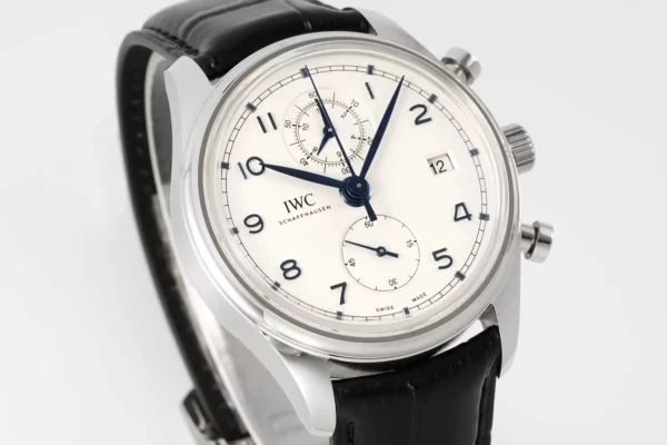 ĐỒNG HỒ IWC PORTUGIESER IW390302 REPLICA CAO CẤP NHÀ MÁY APS MÀU TRẮNG 42MM