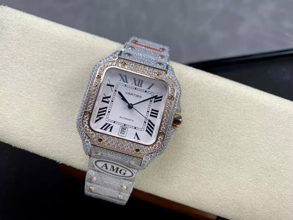 ĐỒNG HỒ CARTIER SANTOS DEMI ROSE GOLD REP 11 ĐÍNH FULL ĐÁ AMG FACTORY 40MM (2)