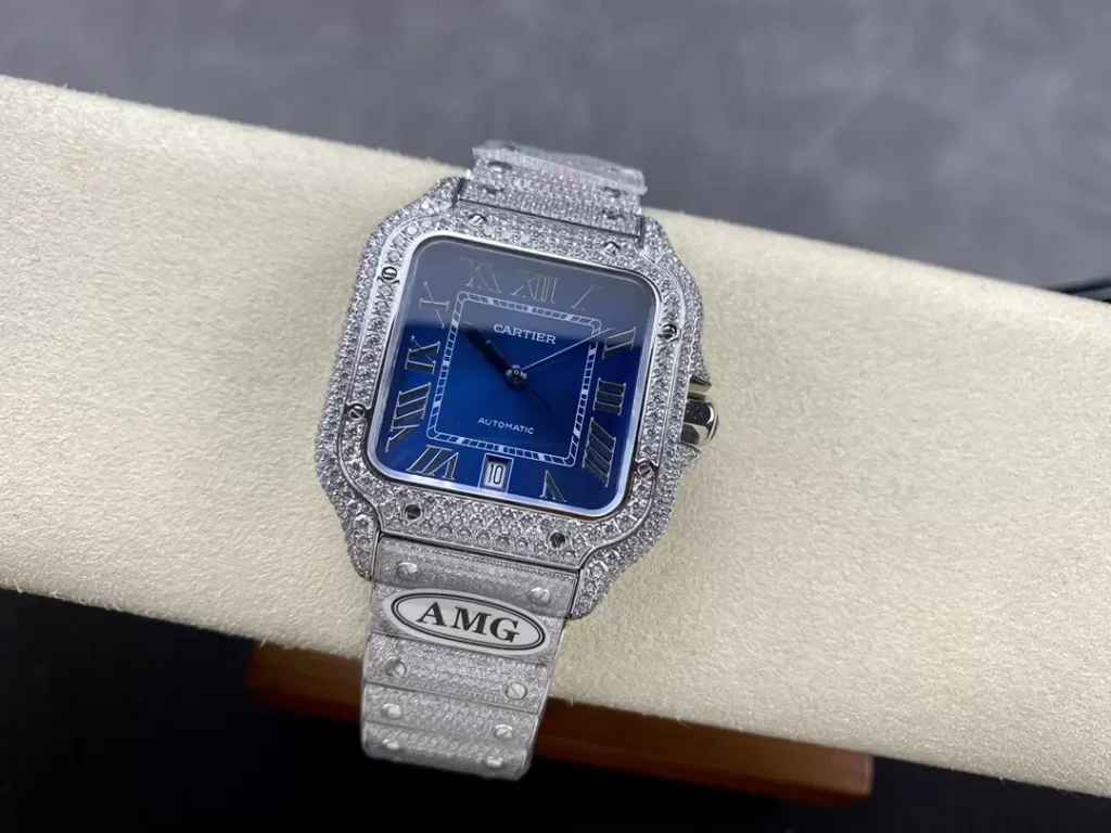 ĐỒNG HỒ CARTIER SANTOS REPLICA 11 ĐÍNH FULL ĐÁ MẶT XANH AMG FACTORY 40MM (2)