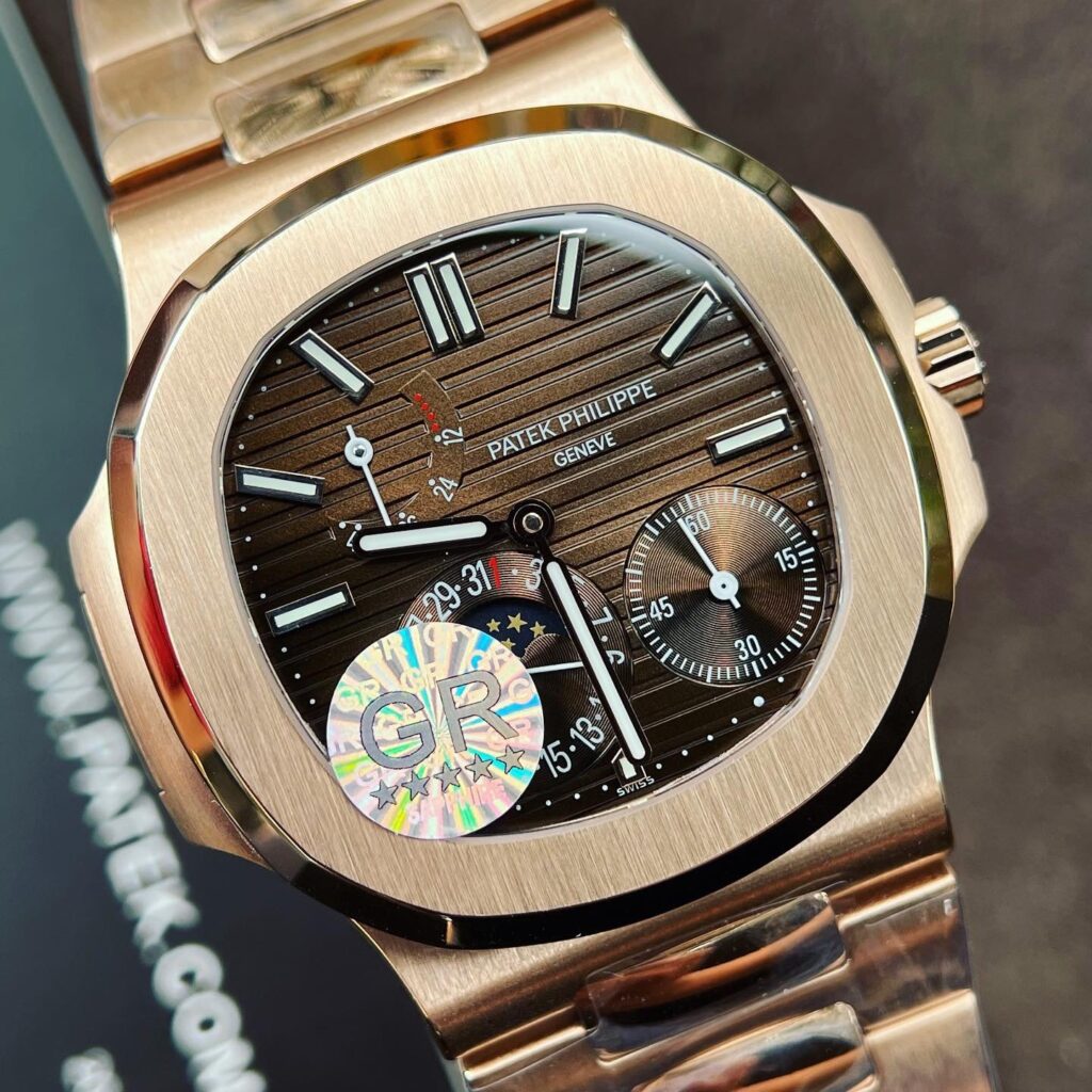 Vì sao đồng hồ Patek Philippe Rep 11 lại được săn đón (1)