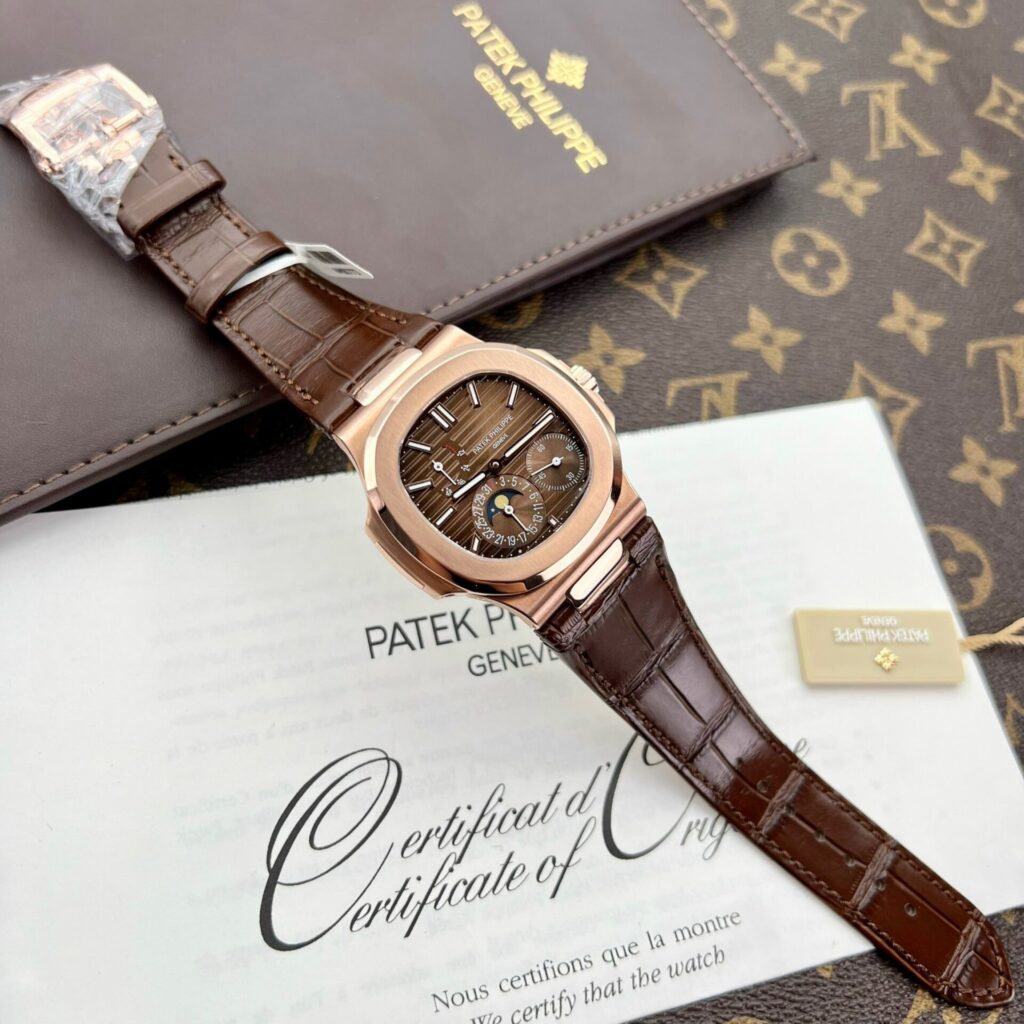 Vì sao đồng hồ Patek Philippe Replica 11 lại được săn đón (2)