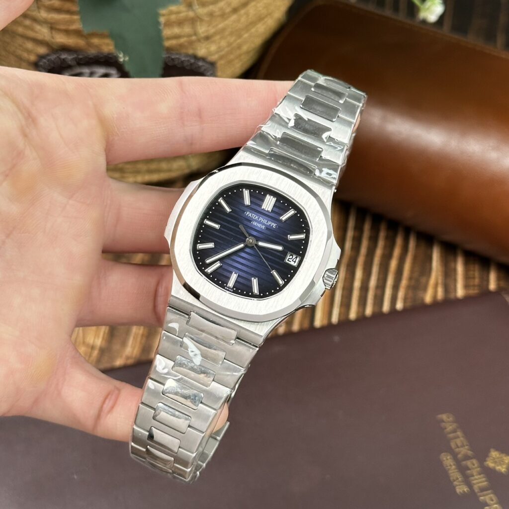 Vì sao đồng hồ Patek Philippe fake cao cấp lại được săn đón (1)