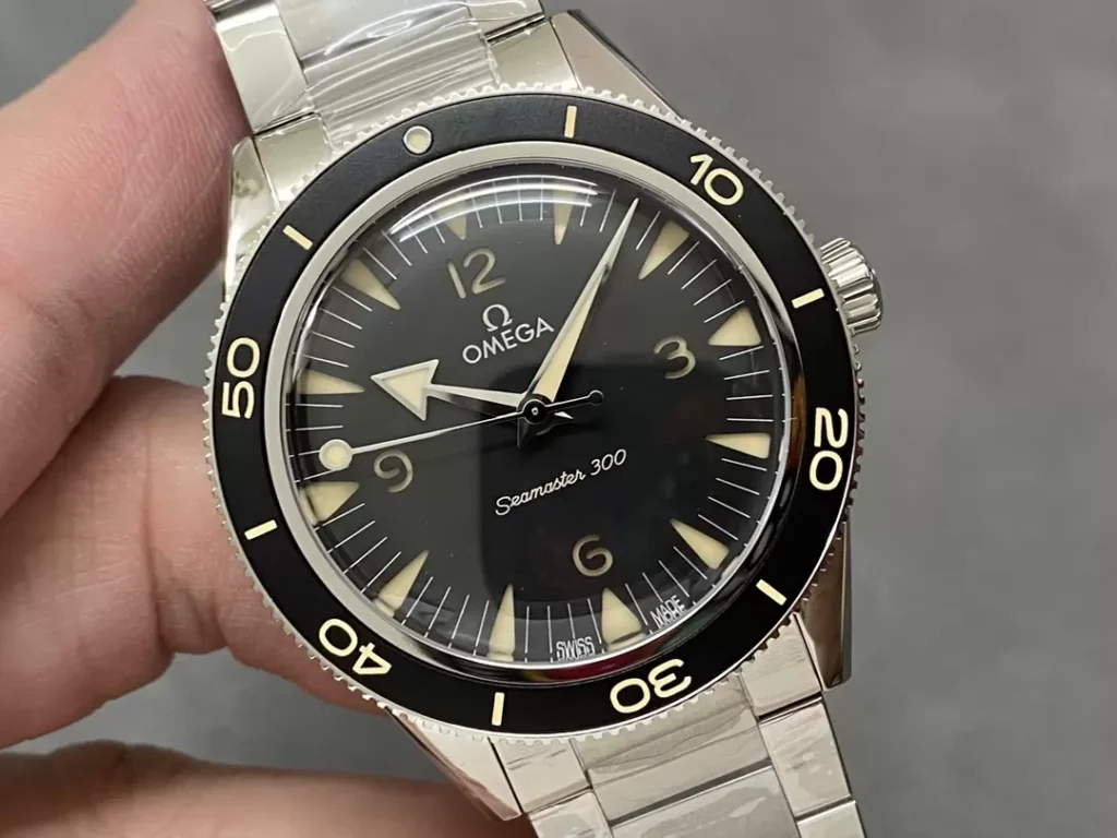 ĐỒNG HỒ OMEGA SEAMASTER 300 CỔ ĐIỂN MẶT ĐEN CHẾ TÁC VSF 41MM (1)