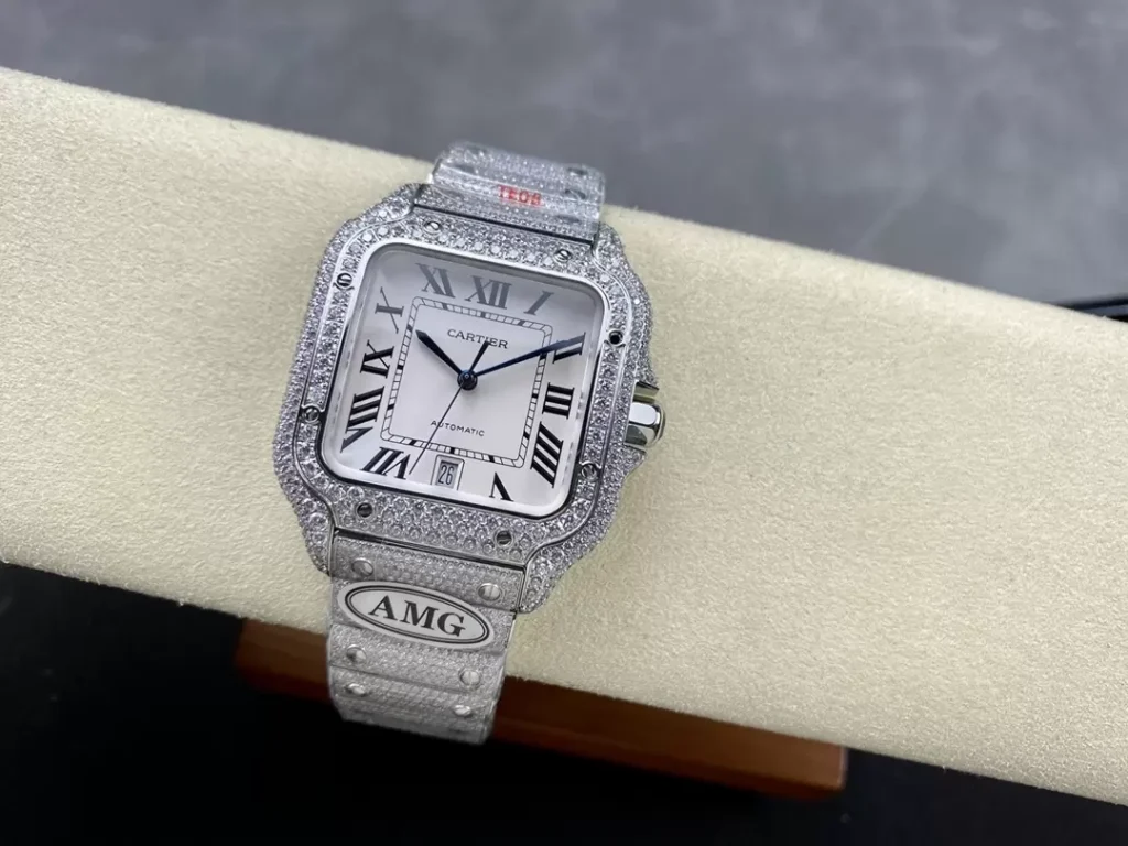 ĐỒNG HỒ CARTIER SANTOS REPLICA 11 ĐÍNH FULL ĐÁ SWAROVSKI MẶT TRẮNG AMG FACTORY 40MM