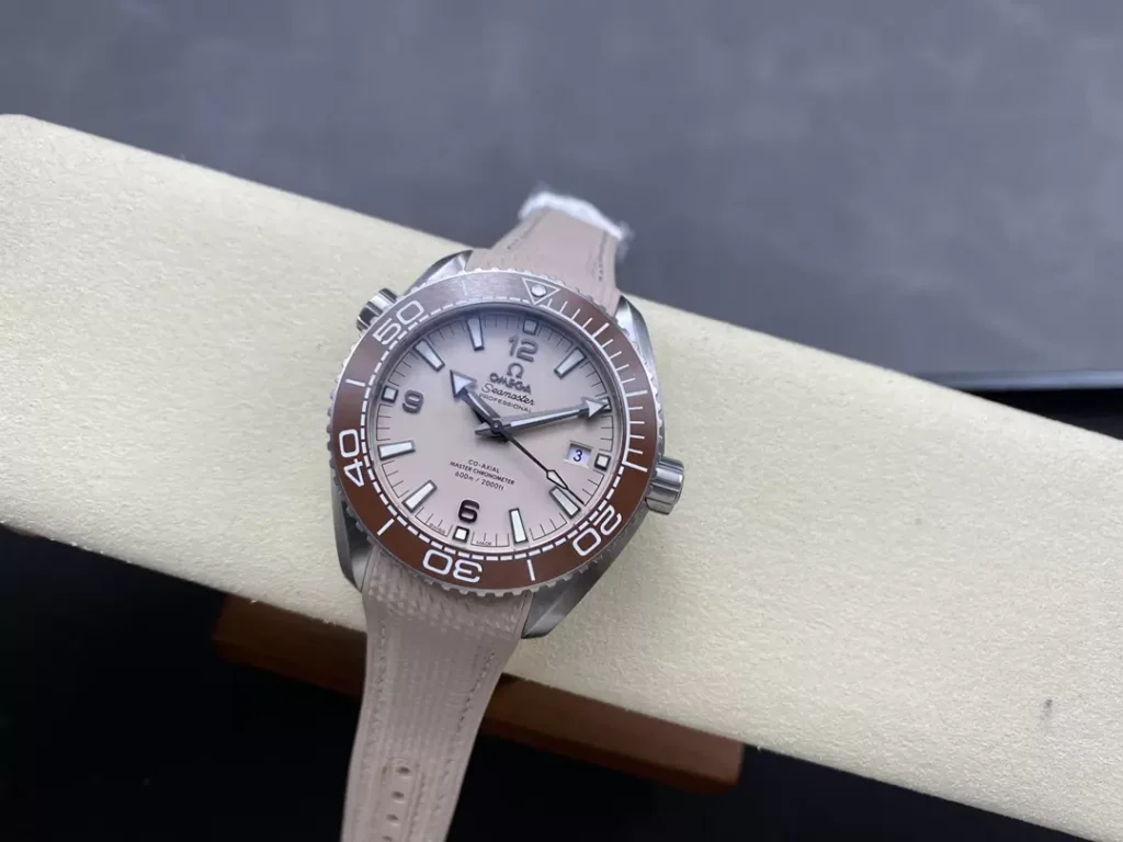 ĐỒNG HỒ NAM OMEGA SEAMASTER REPLICA 11 MẶT NÂU VIỀN CERAMIC CHOCOLATE 43,5MM