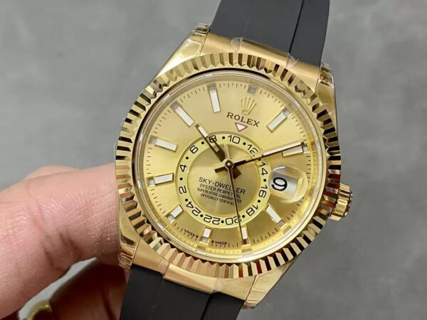 ĐỒNG HỒ ROLEX SKY DWELLER 336238 REP 11 MẶT VÀNG CỌC SỐ DẠ QUANG 42MM