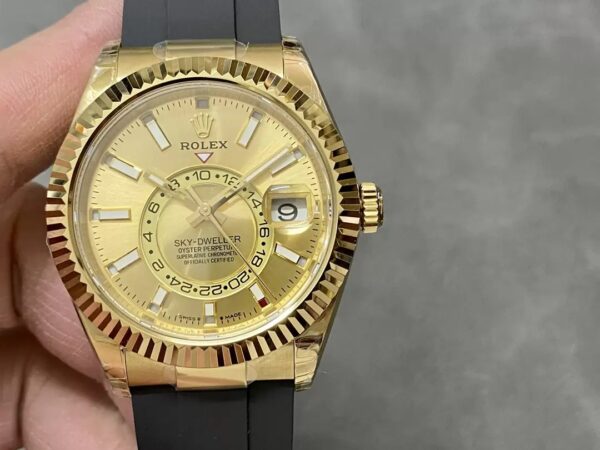 ĐỒNG HỒ ROLEX SKY DWELLER 336238 REP 11 MẶT VÀNG CỌC SỐ DẠ QUANG 42MM