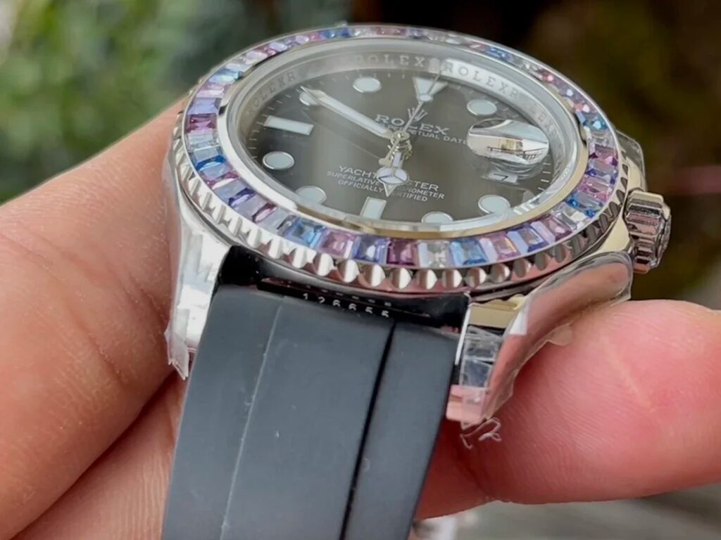 ĐỒNG HỒ ROLEX YACHT-MASTER REPLICA 11 NIỀNG FULL ĐÁ BAGUETTE DÂY CAO SU CAO CẤP 41MM