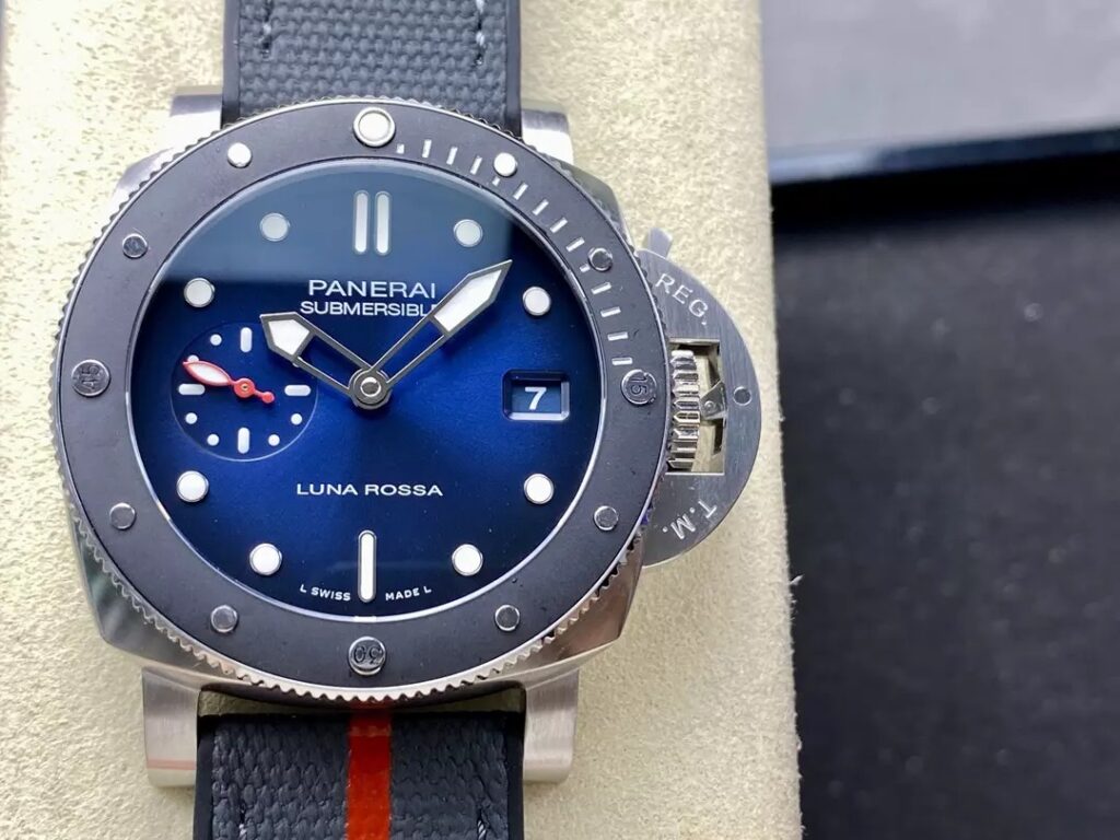 ĐỒNG HỒ PANERAI REPLICA PAM1565 LUNA ROSSA MẶT XANH VSF 42MM