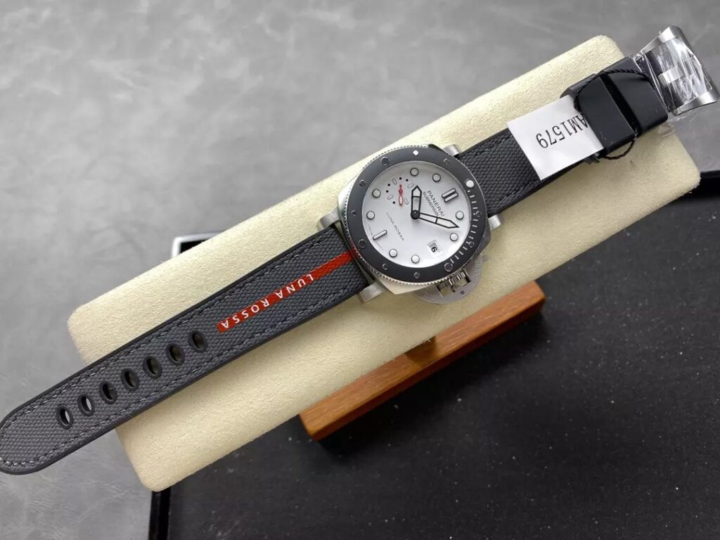 ĐỒNG HỒ PANRERAI PAM1579 REPLICA LUNA ROSSA MẶT TRẮNG VSF 42MM