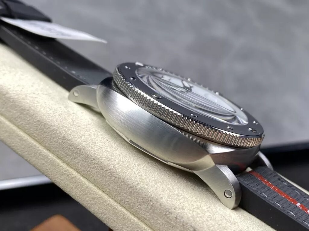 ĐỒNG HỒ PANRERAI PAM1579 REPLICA LUNA ROSSA MẶT TRẮNG VSF 42MM