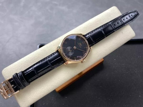 ĐỒNG HỒ IWC SCHAFFHAUSEN REPLICA IW358401 MẶT ĐEN NHÀ MÁY GR 41MM