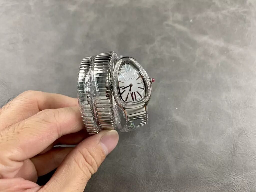 ĐỒNG HỒ NỮ BVLGARI SERPENTI 103819 SS REPLICA MẶT TRẮNG NHÀ MÁY BV 35MM