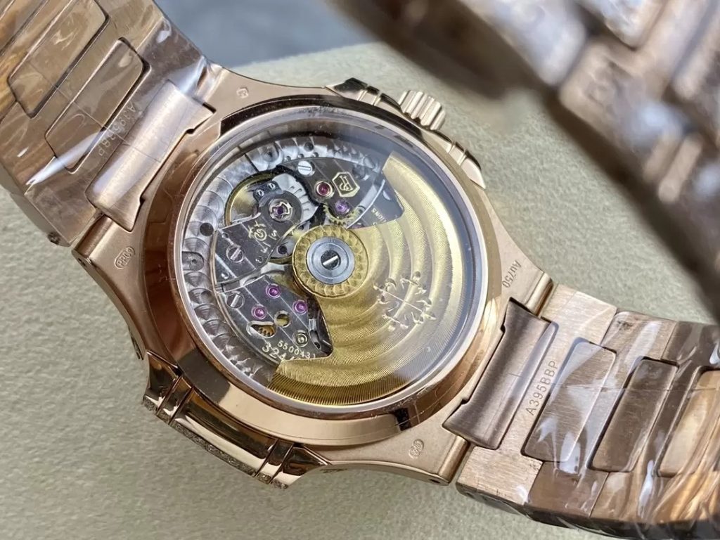 ĐỒNG HỒ PATEK PHILIPPE NAUTILUS 7118 REPLICA ĐÍNH FULL ĐÁ NHÀ MÁY GR 35.2MM