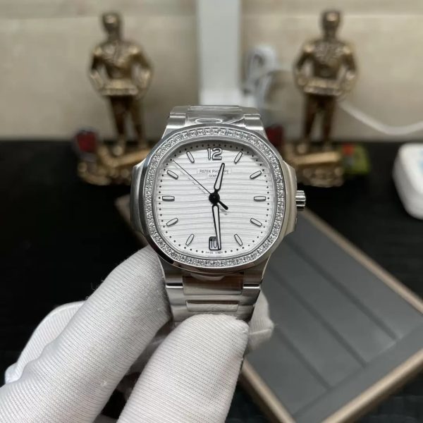 ĐỒNG HỒ PATEK PHILIPPE NAUTILUS 71181200A REPLICA MẶT TRẮNG NHÀ MÁY 3K 35.2MM