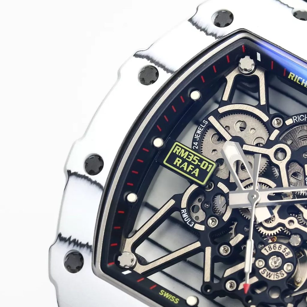 ĐỒNG HỒ RICHARD MILLE RM35-01 REPLICA VỎ CARBON VÂN ĐEN BBR 44MM