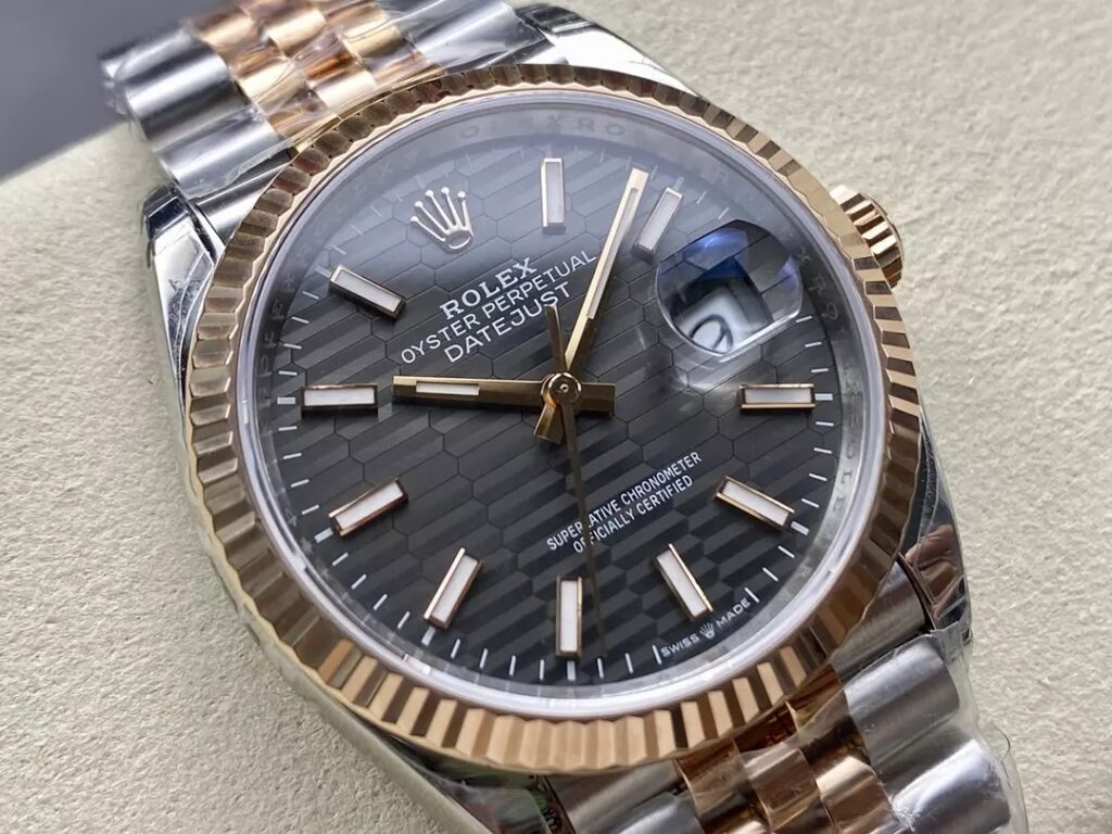 ĐỒNG HỒ ROLEX DATEJUST 126233 REPLICA MẶT XẾP GẠCH XÁM NHÀ MÁY VS 36MM