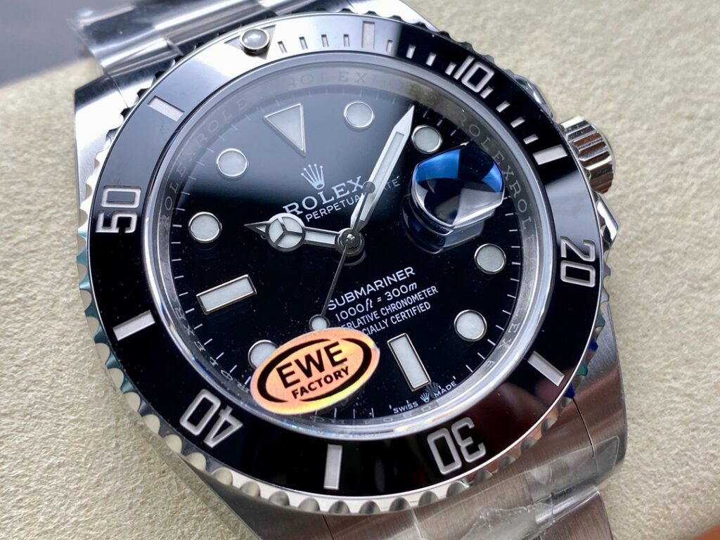 ĐỒNG HỒ ROLEX SUBMARINER REPLICA DATE MẶT ĐEN NHÀ MÁY EWE 40MM 