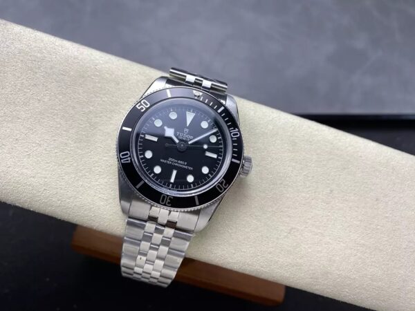 ĐỒNG HỒ TUDOR M7941 PELAGOS REPLICA MẶT ĐEN NHÀ MÁY ZF 39MM