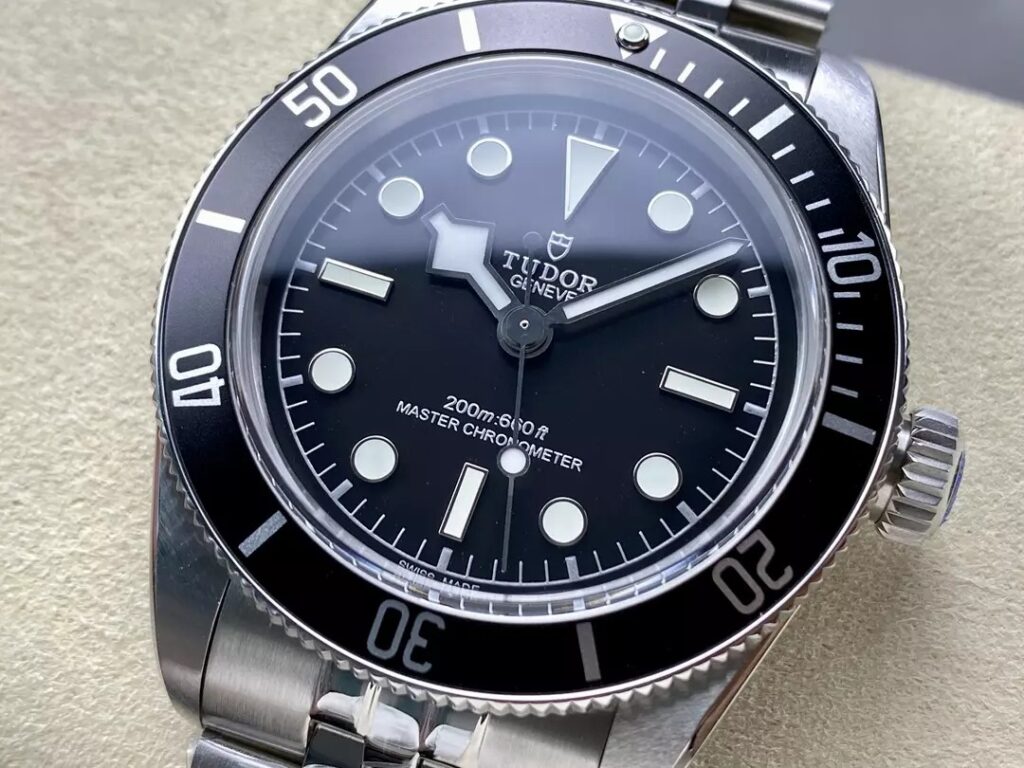 ĐỒNG HỒ TUDOR M7941 PELAGOS REPLICA MẶT ĐEN NHÀ MÁY ZF 39MM