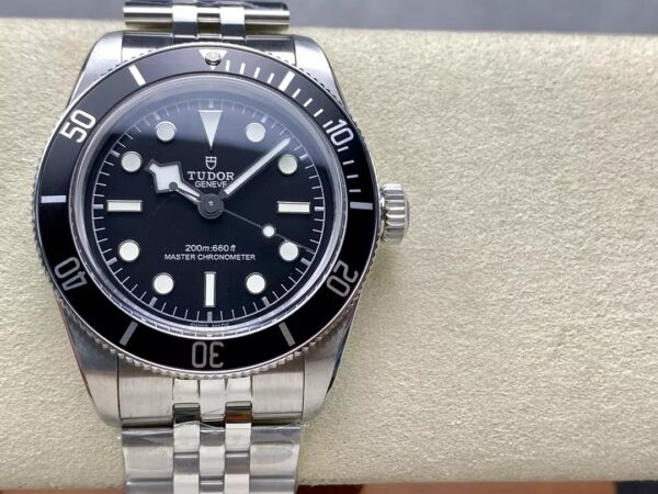 ĐỒNG HỒ TUDOR M7941 PELAGOS REPLICA MẶT ĐEN NHÀ MÁY ZF 39MM