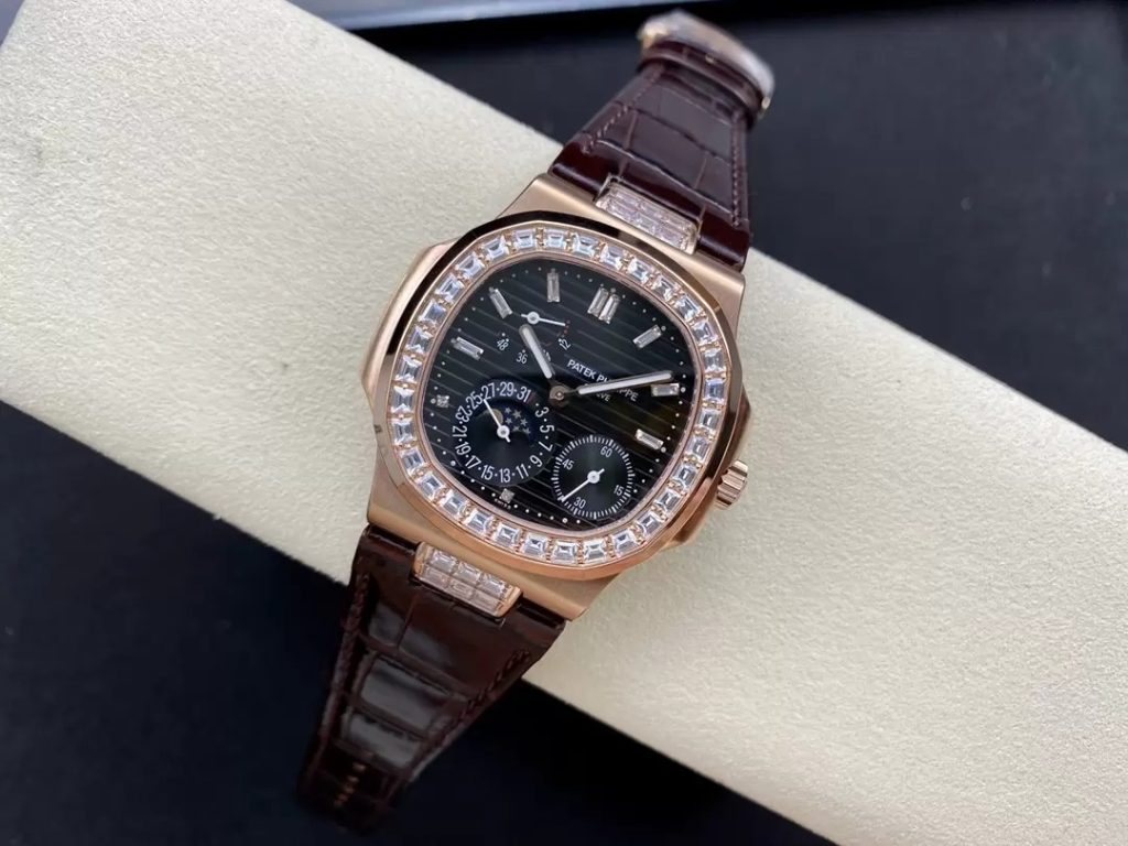 ĐỒNG HỒ PATEK PHILIPPE 5724R REPLICA 11 MẶT ĐEN MẠ VÀNG NHÀ MÁY GR 41MM