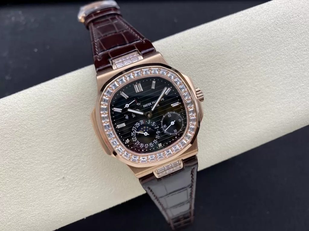 ĐỒNG HỒ PATEK PHILIPPE 5724R REPLICA 11 MẶT ĐEN MẠ VÀNG NHÀ MÁY GR 41MM