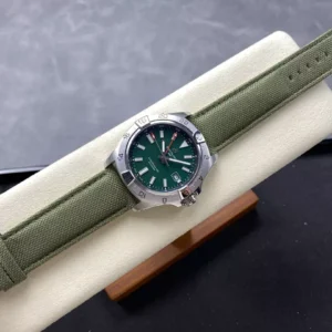 ĐỒNG HỒ BREITLING 1884 AVENGER GMT REPLICA MẶT XANH GREEN NHÀ MÁY BLS 44MM