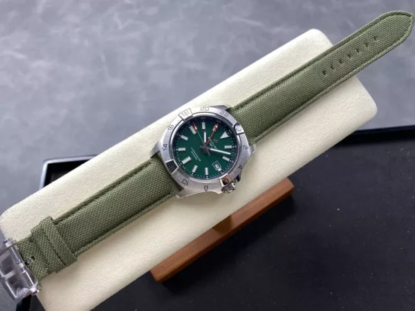 ĐỒNG HỒ BREITLING 1884 AVENGER GMT REPLICA MẶT XANH GREEN NHÀ MÁY BLS 44MM