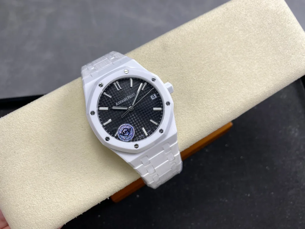 ĐỒNG HỒ AUDEMARS PIGUET ROYAL OAK 15500ST REPLICA VỎ GỐM MẶT SỐ ĐEN NHÀ MÁY APS 41MM (1)