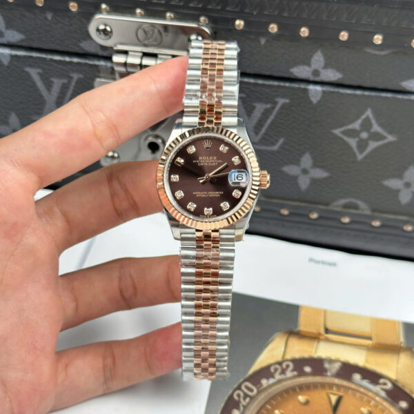 ĐỒNG HỒ ROLEX DATEJUST NỮ MẶT CHOCOLATE CỌC SỐ ĐÍNH ĐÁ NHÀ MÁY THB 31MM (1)