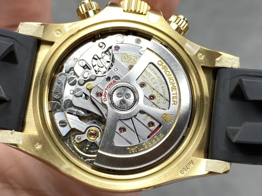 DONG HO ROLEX DAYTONA YELLOW GOLD REPLICA MAT SO TIFFANY NHA MAY THB 40MM 4