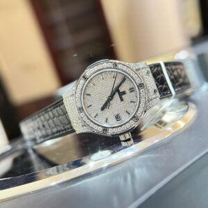 Đồng Hồ Hublot Classic Fusion Diamonds Pavé Đính Full Kim Cương Moissanite Máy Pin 33mm (5)