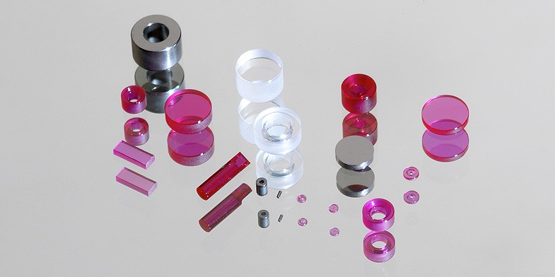 Chân kính (Jewel) là gì trong bộ máy đồng hồ