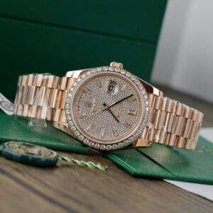 ĐỒNG HỒ ROLEX DAY-DATE BỌC VÀNG 18K CHẾ TÁC MẶT SỐ MOISSANITE 40MM (1)
