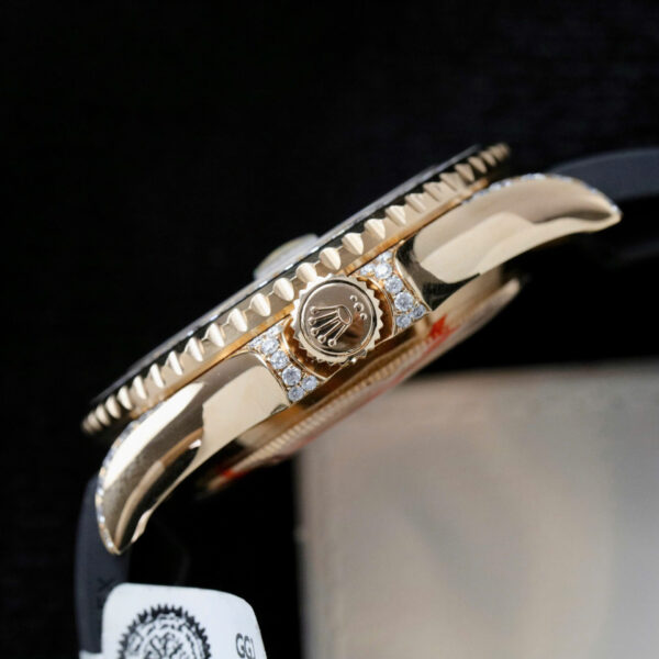 ĐỒNG HỒ ROLEX YACHT-MASTER BỌC VÀNG 18K ĐÍNH KIM CƯƠNG MOISSANITE CLEAN 40MM (1)