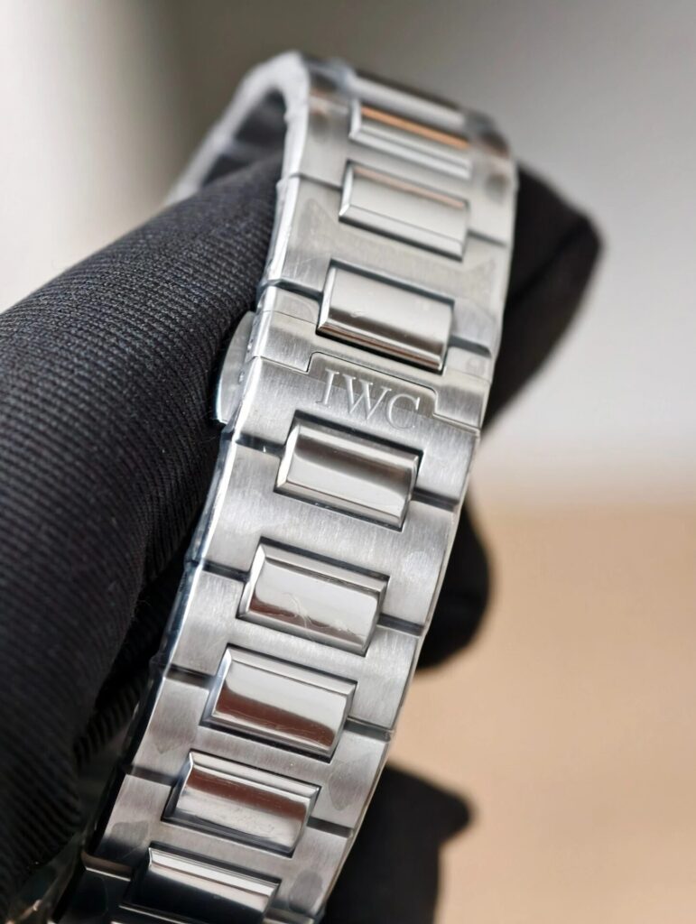 Dong Ho IWC Schaffhausen Ingenieur Rep 11 Cao Cap Mat xanh La Xuong V7 40mm 2