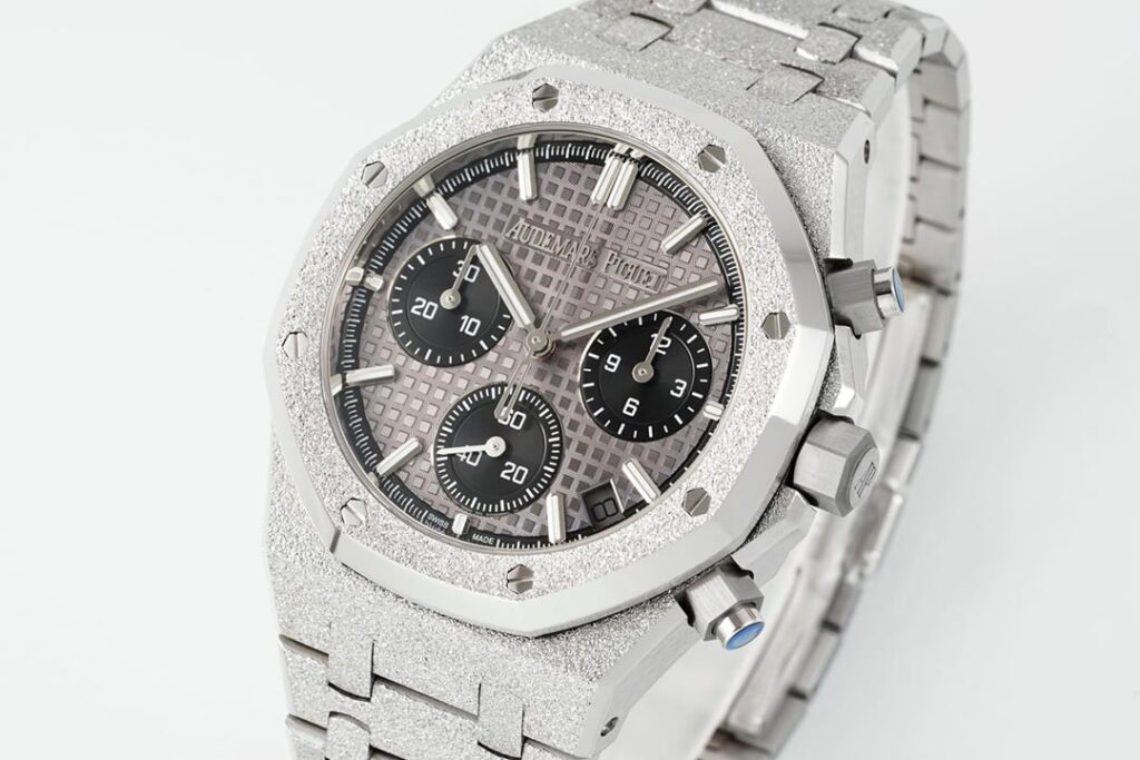 DONG HO AUDEMARS PIGUET ROYAL OAK 26240 REP 11 FROSTED MAT SO XAM DEN APS FACTORY 41MM 8