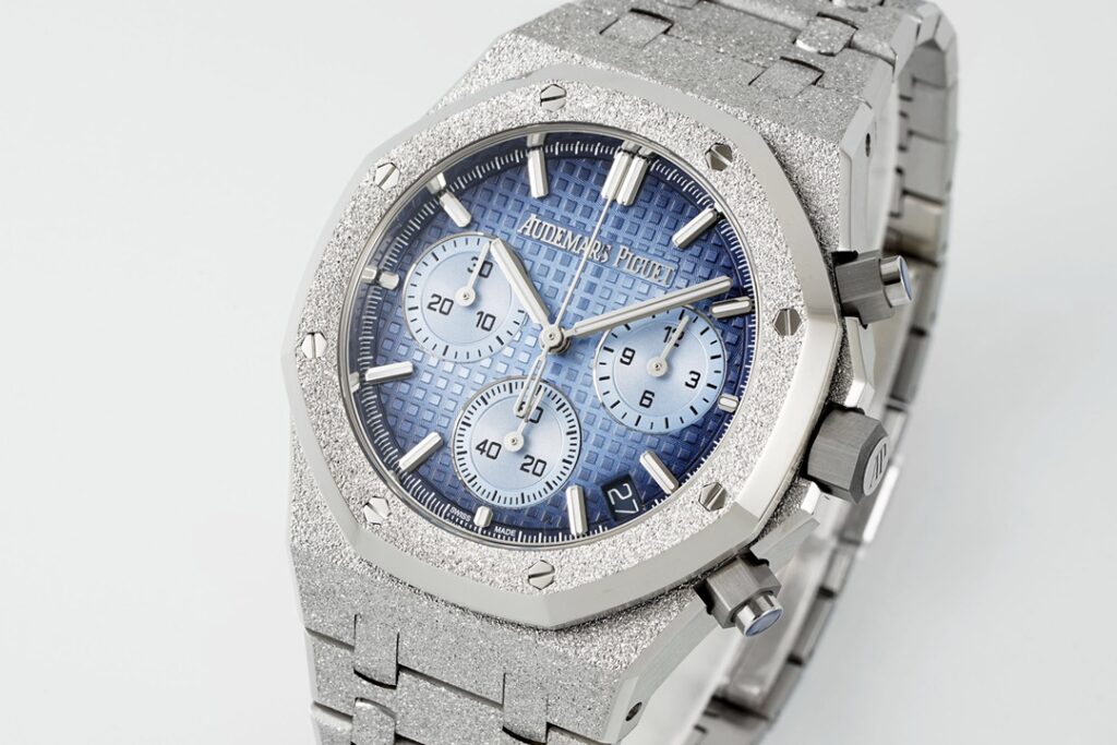 DONG HO AUDEMARS PIGUET ROYAL OAK 26240 REP FROSTED MAT SO MAU XANH APS FACTORY 41MM 8