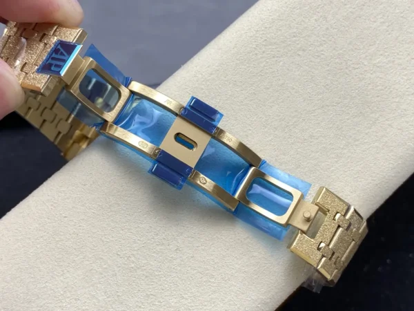 DONG HO AUDEMARS PIGUET ROYAL OAK 26240 REPLICA 11 FROSTED GOLD MAT SO VANG DEN APS FACTORY 41MM 1