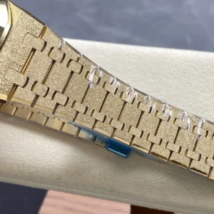DONG HO AUDEMARS PIGUET ROYAL OAK 26240 REPLICA 11 FROSTED GOLD MAT SO VANG DEN APS FACTORY 41MM 3