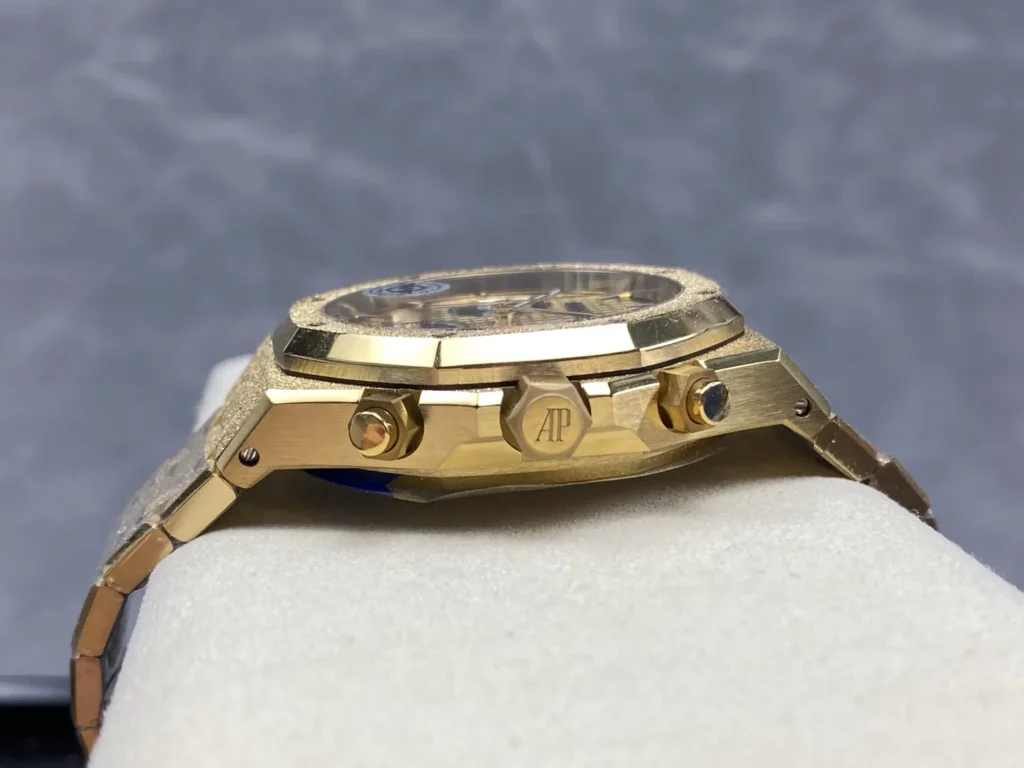 DONG HO AUDEMARS PIGUET ROYAL OAK 26240 REPLICA 11 FROSTED GOLD MAT SO VANG DEN APS FACTORY 41MM 5