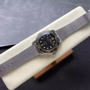 DONG HO OMEGA SEAMASTER JAMES BOND 007 NO TIME TO DIE CHE TAC CAO CAP TITANIUM VS FACTORY 42MM 1